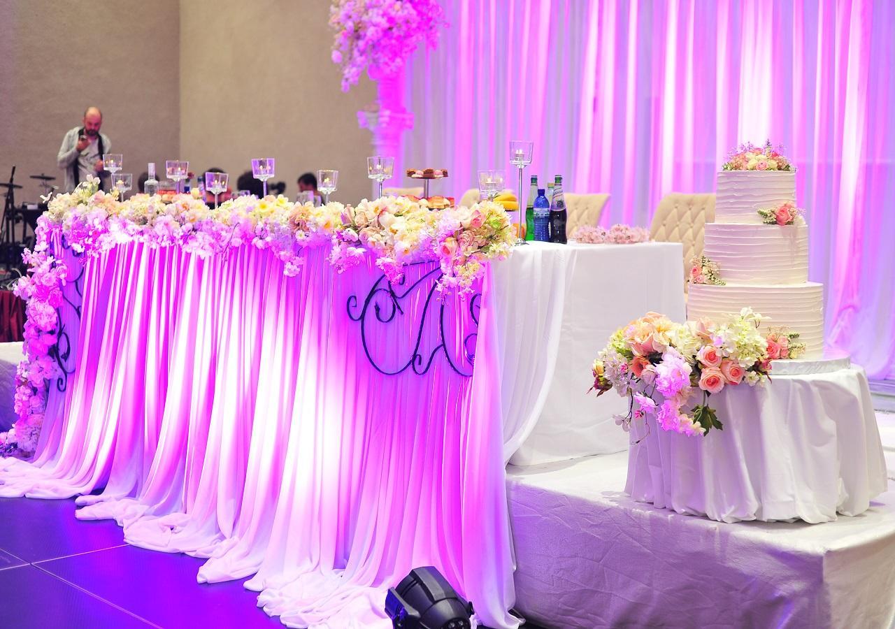 Euphoria Batumi Convention & Casino Hotel Exteriör bild A wedding reception